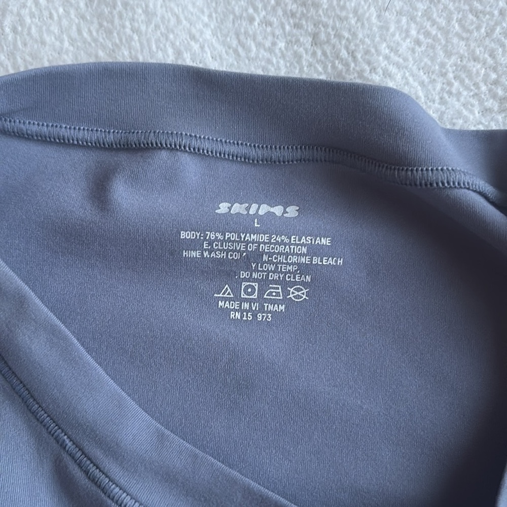 Skims long sleeve top - Picture 2 of 3